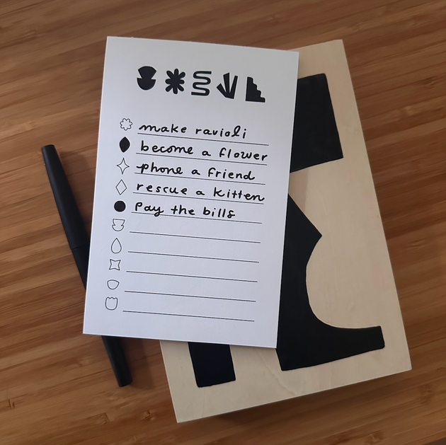 Abstract Shapes Checklist Notepad